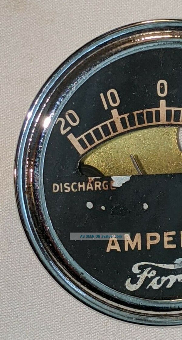 Schneider Electric A9E18032 Bouton-poussoir simple gris - 1 NO - 20 A Schneider Electric A9E18032 Bouton-poussoir simple gris - 1 NO - 20 A