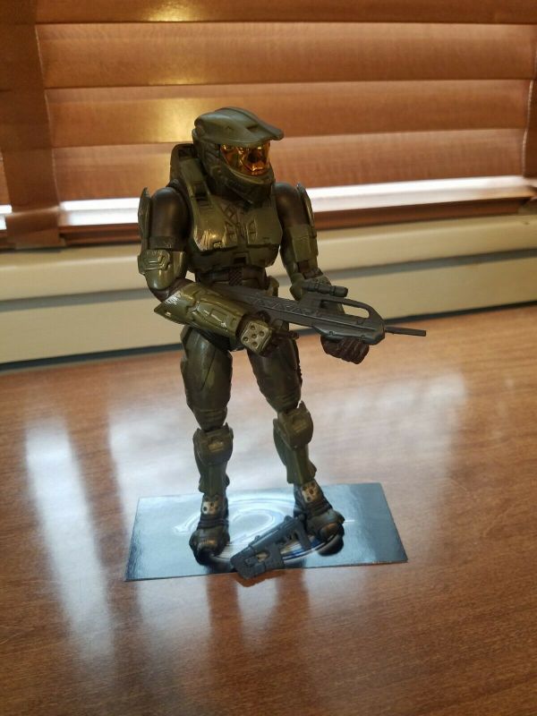 Halo 2 Master Chief With Battle Rifle And SMG Limited Edition Figure By ...