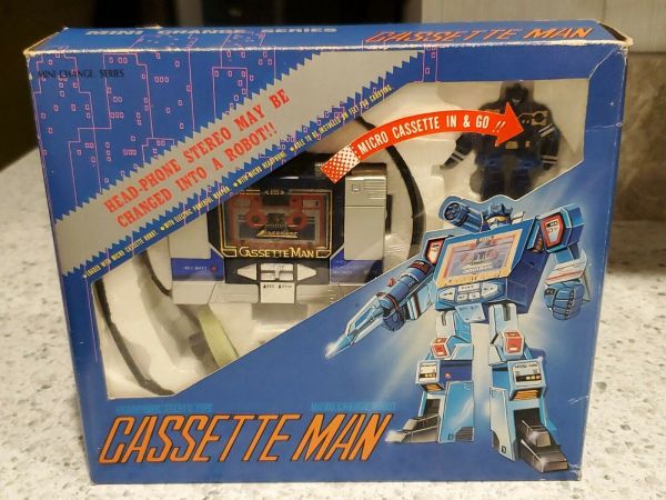 Cassette Man Micro Change Robot Pre Transformers Soundwave Taiwan ...